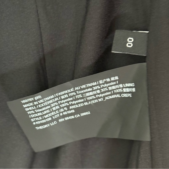 Theory Women's Black Blazer - Picture 2 of 3